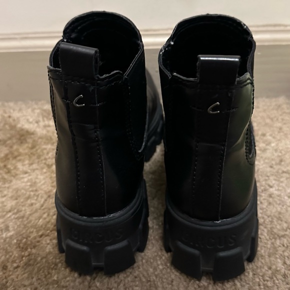 Circus by Sam Edelman Women's Darielle Ankle Boot - Picture 3 of 4